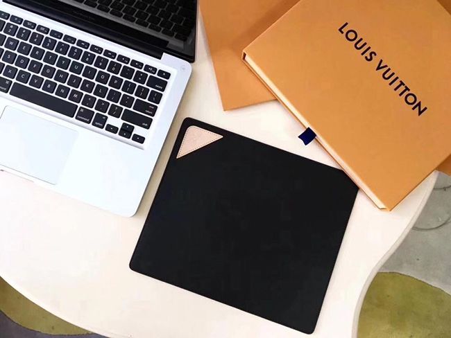 鼠標(biāo)墊臟了該如何清洗? 鼠標(biāo)墊